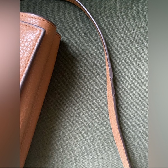 EUC TORY BURCH BOMBE “T” SHOULDER/CROSSBODY - Picture 2 of 10